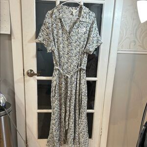 B49.    H&M Light Blue and White Floral Maxi Dress